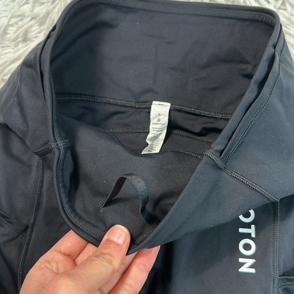 Lululemon Fast And Free Short 10" *Non-Reflective Black - Picture 3 of 6